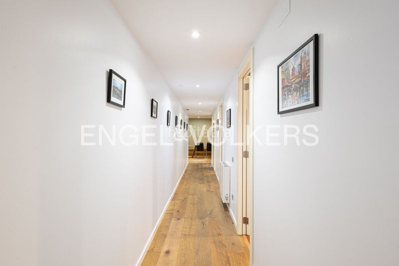 Foto 1f40b7c8-2bb0-4bde-b4f4-04a47ea9b3ed. Pis amb calefacció piscina a Gòtic Barcelona