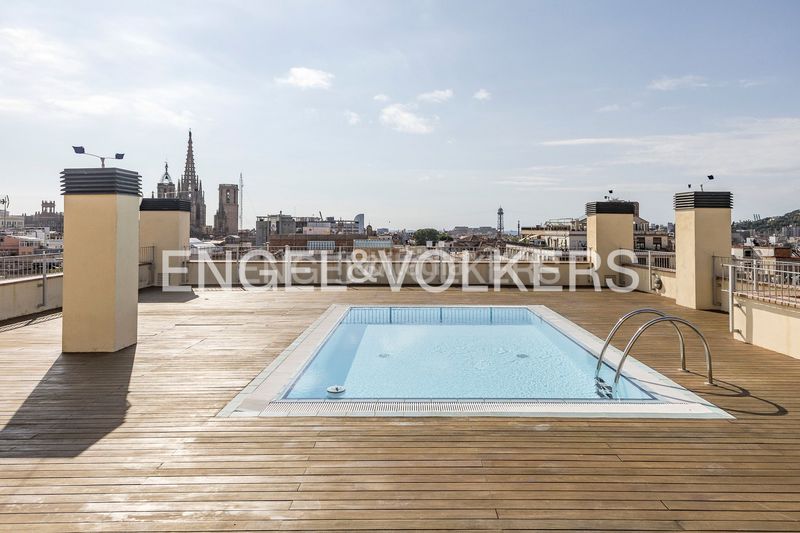 Foto 6a852321-c1fc-4f69-b2d3-2ea555c7df8d. Pis amb calefacció piscina a Gòtic Barcelona