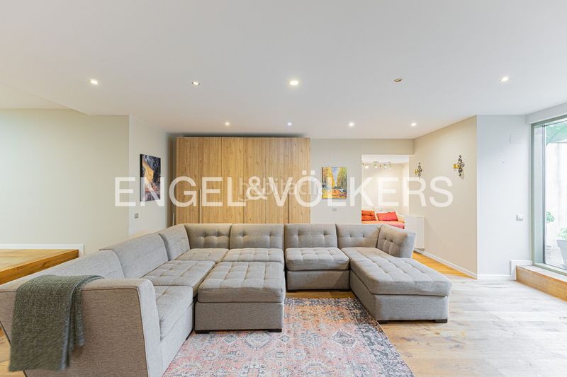 Foto 7becf871-e2e4-43e2-920c-ba3c3426cef8. Pis amb calefacció piscina a Gòtic Barcelona