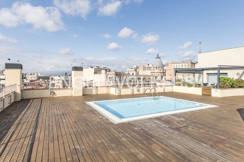 Foto a1db6006-561a-4742-ac9f-b270d282a997. Pis amb calefacció piscina a Gòtic Barcelona