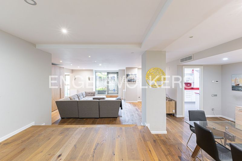 Foto d6ba03e3-f39b-42b9-95c3-212cdfa187cf. Pis amb calefacció piscina a Gòtic Barcelona