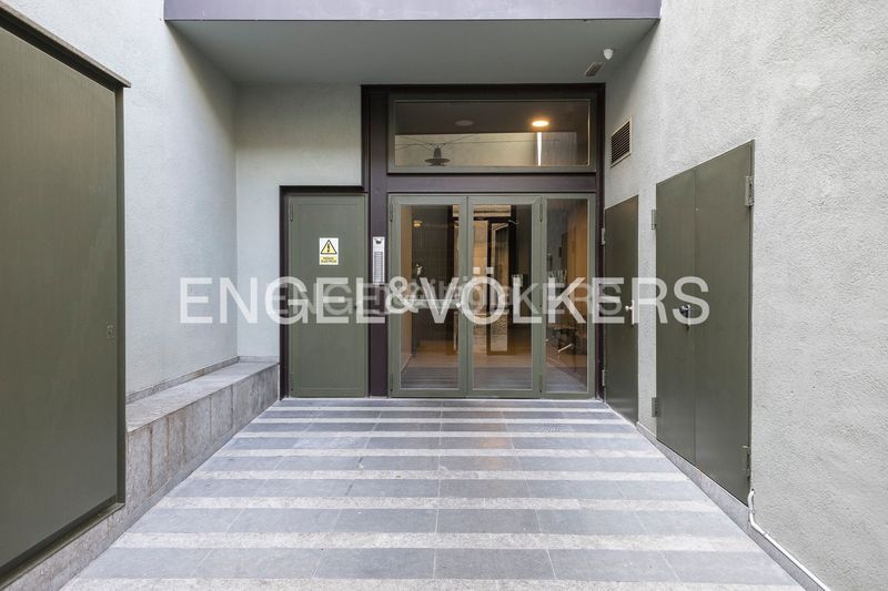 Foto fb24dc05-fd8b-4d6a-af6f-2c15b870be50. Pis amb calefacció piscina a Gòtic Barcelona