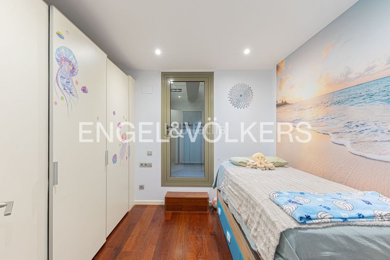 Foto fdb9c53a-c43d-4606-877e-8b609317a9f3. Pis amb calefacció piscina a Gòtic Barcelona