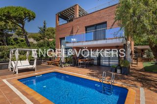 Casa a Montmar