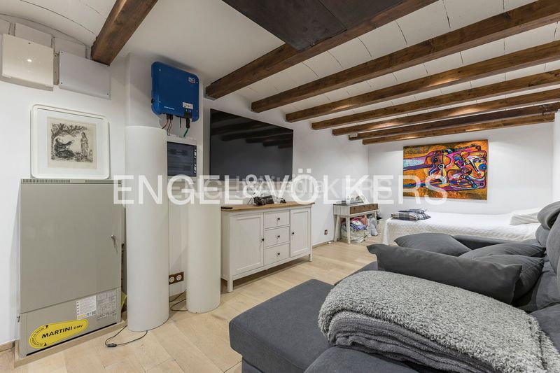Foto 42d53f46-777f-4864-9945-47669921ba97. Casa amb calefacció aparcament piscina a Montmar Castelldefels