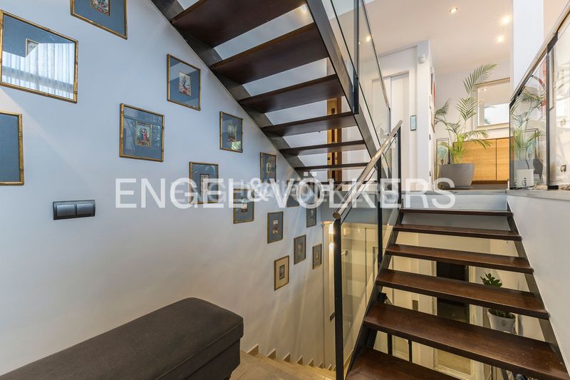 Foto f213e4be-9f2e-4336-952c-6562b0540edc. Casa amb calefacció aparcament piscina a Montmar Castelldefels