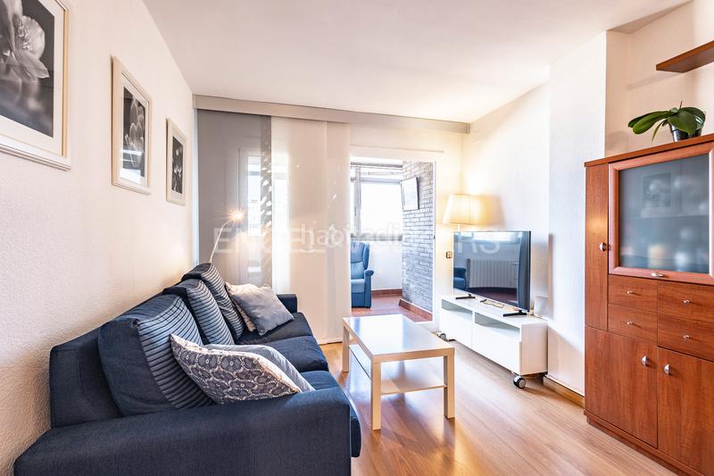 Foto 01699478-c464-4643-9d58-9c2fba4dcb55. Apartament amb calefacció aparcament a Montesa Esplugues de Llobregat