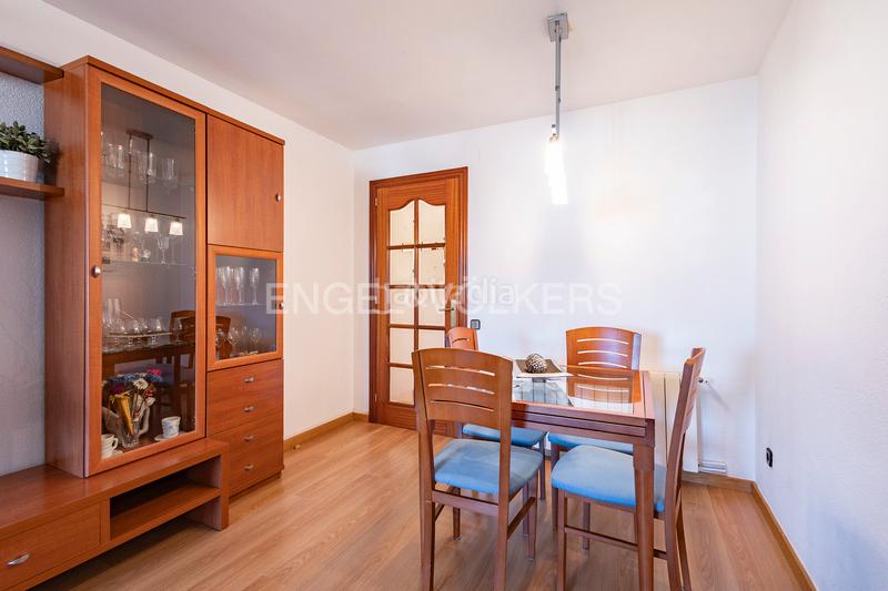 Foto 17cf72ae-b3a5-4e17-b202-f1a804bf5b44. Apartament amb calefacció aparcament a Montesa Esplugues de Llobregat