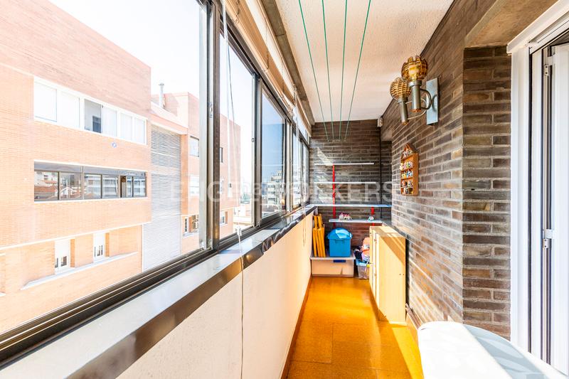 Foto 7682b5c3-46fe-4cde-829d-a1d0ac88a132. Apartament amb calefacció aparcament a Montesa Esplugues de Llobregat