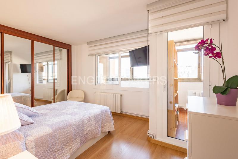 Foto dad7488a-c3e2-4740-b7f3-2575f5a58df9. Apartament amb calefacció aparcament a Montesa Esplugues de Llobregat