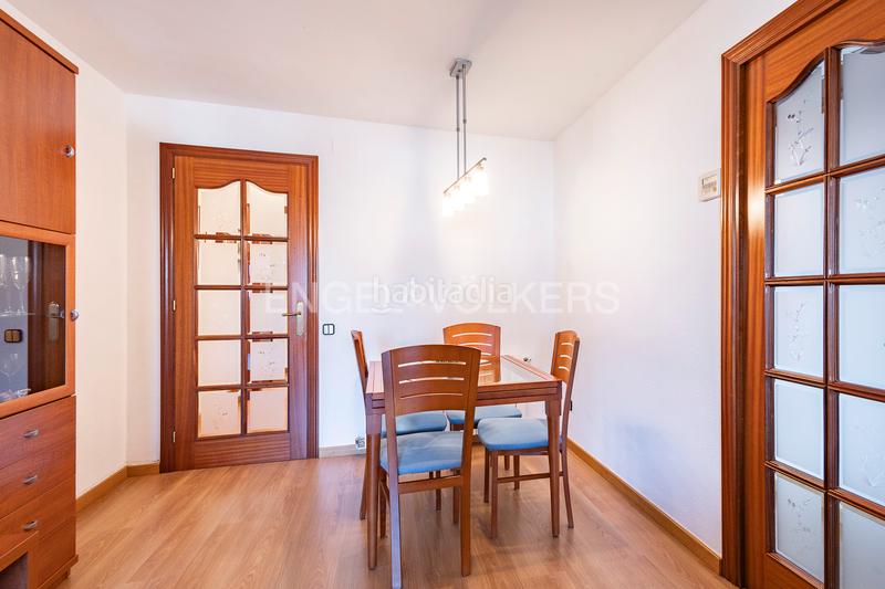 Foto e16ba966-32b6-430d-a6a1-1cb4374cc432. Apartament amb calefacció aparcament a Montesa Esplugues de Llobregat