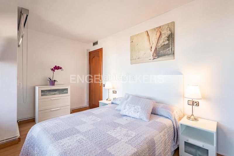 Foto f8ab6295-0df1-413b-afa6-46e5ef106af2. Apartament amb calefacció aparcament a Montesa Esplugues de Llobregat