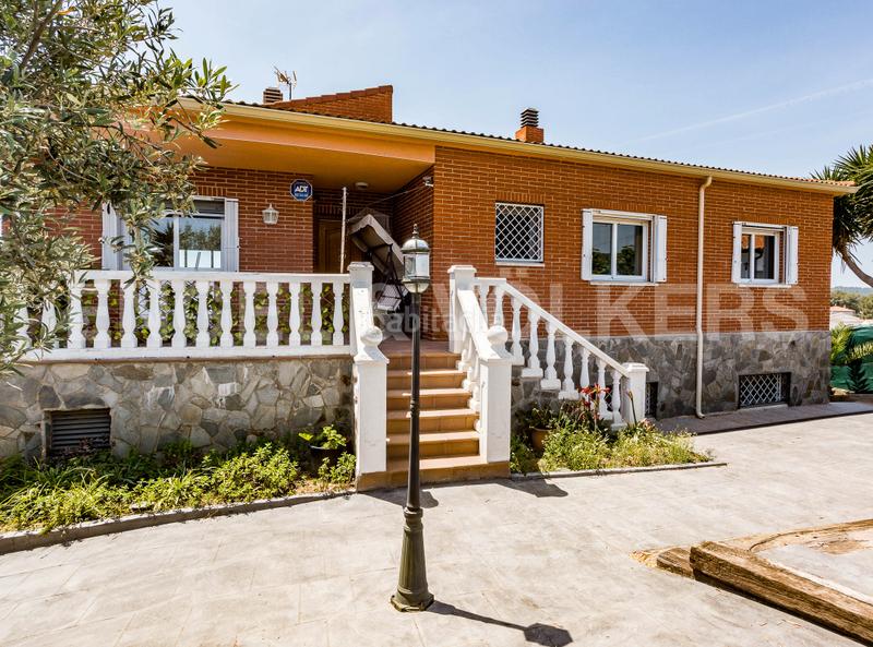 Foto 27b0eabd-8584-4e10-a582-a6ff288c27c2. Casa con riscaldamento parcheggio in costa Cunit - els jardins - els rosers Cunit