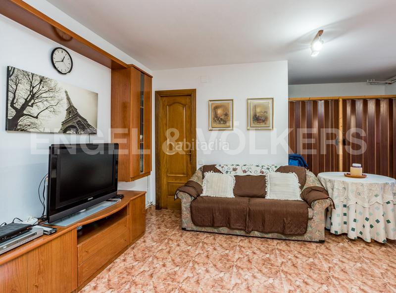 Foto 2fd246ff-7a5b-40f4-9af5-3e8f8b7572e9. Casa con riscaldamento parcheggio in costa Cunit - els jardins - els rosers Cunit