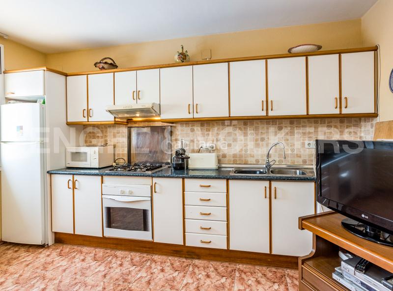 Foto 9089e9d1-c07f-4d27-9acf-3b603a9d60ad. Casa con riscaldamento parcheggio in costa Cunit - els jardins - els rosers Cunit