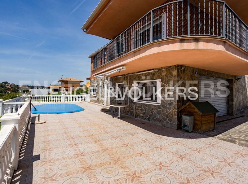 Foto b05b9d96-29c8-4973-877f-7876e0a96398. Casa amb calefacció aparcament a costa Cunit - els jardins - els rosers Cunit