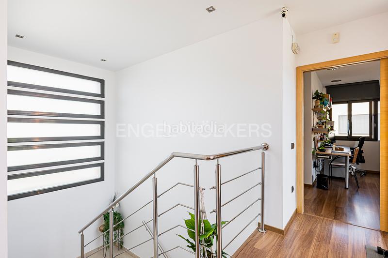 Foto fef10545-caec-4a00-9148-c0c5aa53cee1. Casa amb calefacció aparcament a Els Avets-Can Serrafossà-Ximelis Rubí
