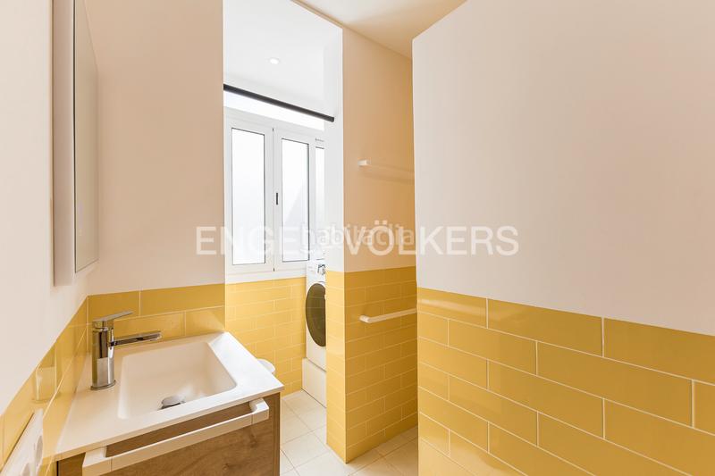 Foto faa42bbb-9432-4cb4-b677-9f7b1296a04d. Appartement mit heizung in L´Antiga Esquerra de l´Eixample Barcelona