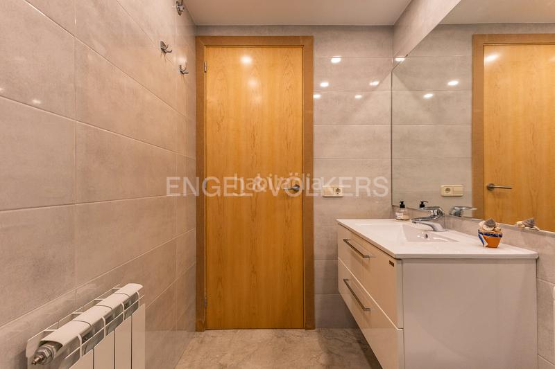 Foto 358bc779-4b94-425c-9a4a-49bae23056b5. Lloguer dúplex amb calefacció aparcament a Centre Mataró