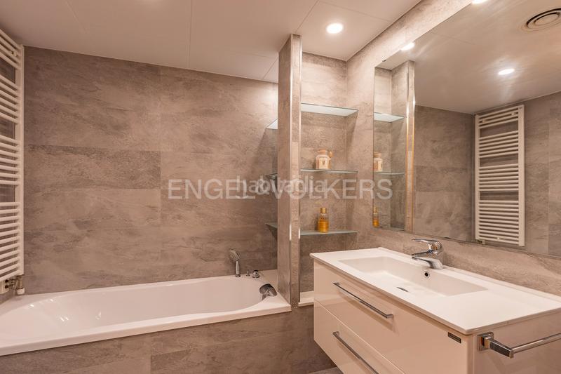 Foto b3feb1f0-7eb0-4c94-94a3-7cc53649729d. Location duplex avec chauffage parking dans Centre Mataró