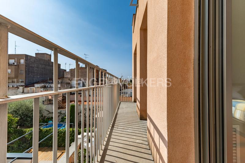 Foto f5621729-67eb-42c6-9d4e-85f01b8194e4. Miete zweistöckige wohnung mit heizung parking in Mataró