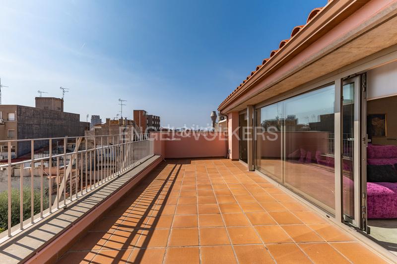 Foto 2b7eb1b2-ee30-4092-a5e9-db391b484937. Rent duplex with heating parking in Centre Mataró