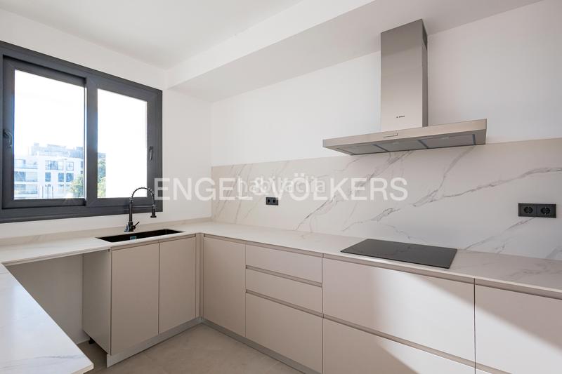 Foto 4a6a35f6-ba72-4aec-94ab-7fcc827cfb59. Apartament amb calefacció aparcament a La Collada-Sis Camins Vilanova i la Geltrú