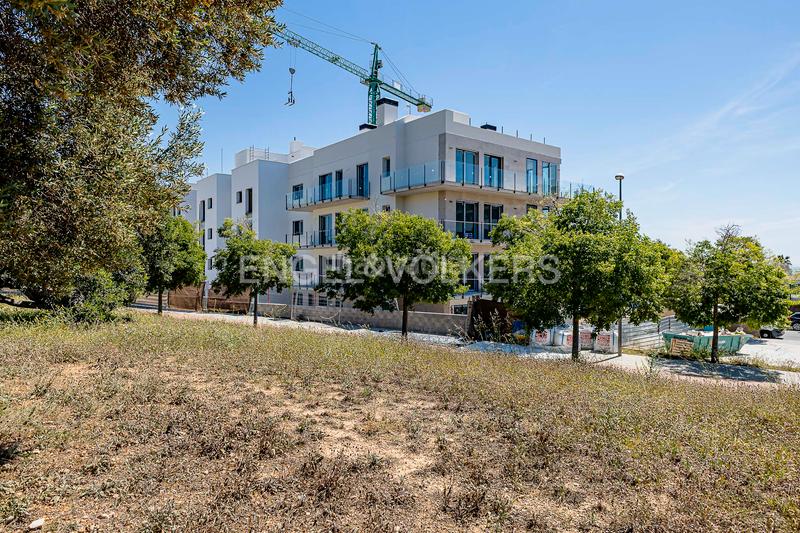 Foto b1527a8f-2006-4688-bf45-c0203b1ac8de. Apartament amb calefacció aparcament a La Collada-Sis Camins Vilanova i la Geltrú