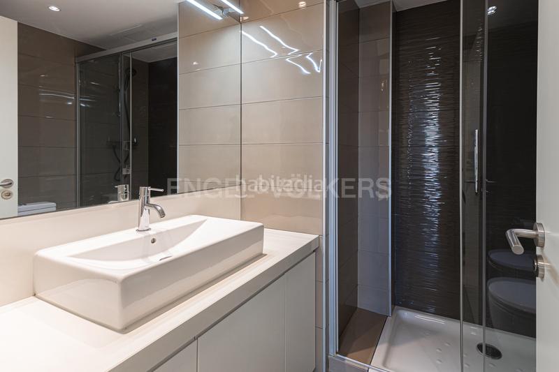 Foto a0ea6e23-39a1-41d6-adaa-7fce2455b055. Apartamento extraordinario piso frente al mar en Poblenou Barcelona