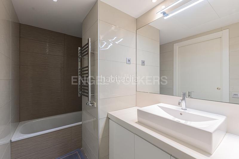 Foto f1d74f6d-17d3-4bb7-9da4-63558240808b. Apartamento extraordinario piso frente al mar en Poblenou Barcelona