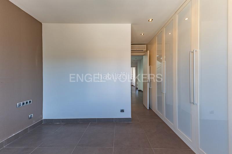 Foto 41c8d737-adec-4264-81ef-b97cf246bbd0. Casa amb calefacció aparcament a Centre Sabadell