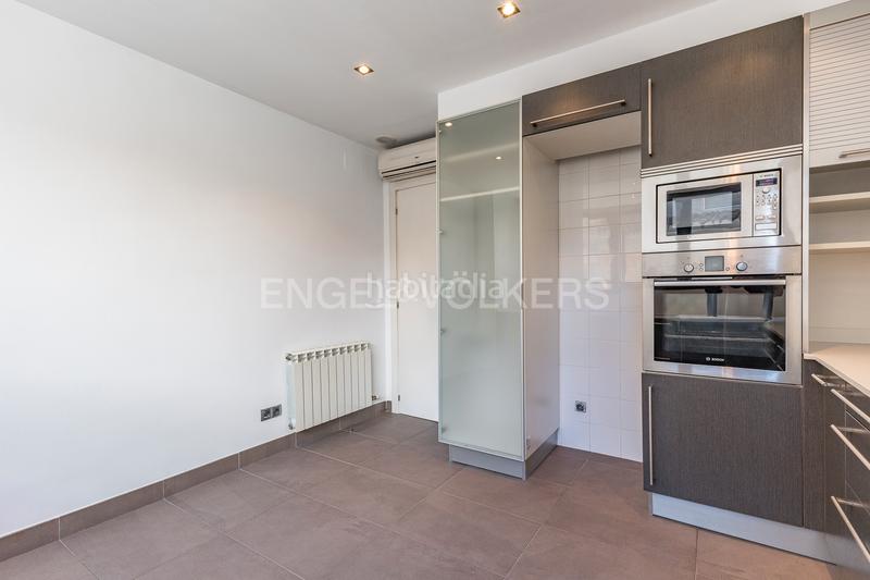 Foto 430ec890-1131-4b6d-8b93-63b50137224c. Casa amb calefacció aparcament a Centre Sabadell