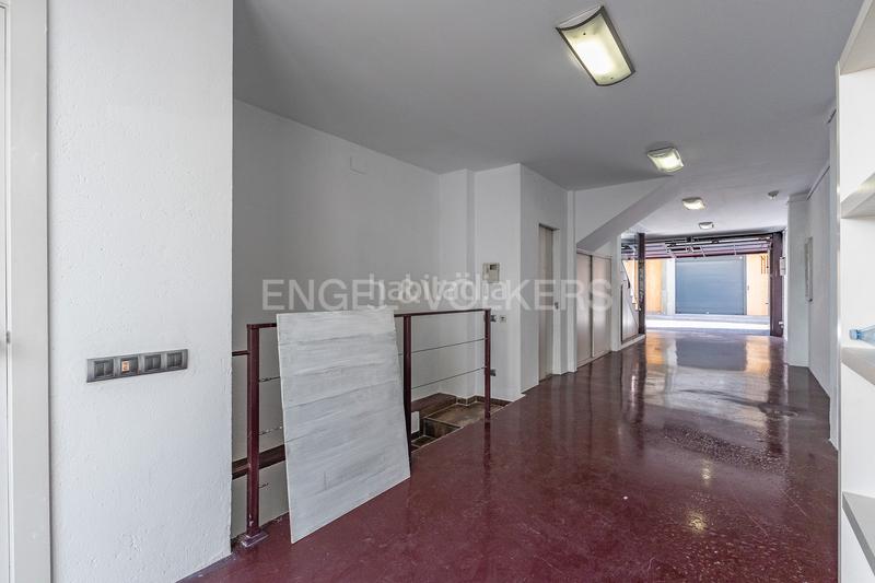Foto 6b7d0263-2638-4ae0-9392-ba83fb7f96db. Casa amb calefacció aparcament a Centre Sabadell