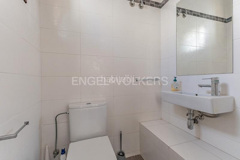 Foto 708a04af-72f4-4103-9e7b-3828fa7097c5. Casa amb calefacció aparcament a Centre Sabadell