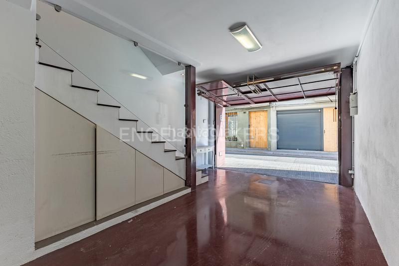 Foto 8bac830b-df7b-4964-a699-77e9e2cc24ad. Casa amb calefacció aparcament a Centre Sabadell