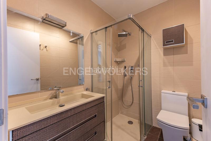 Foto a00f7cf5-13bb-471c-b0b7-11d464ad04d1. Casa amb calefacció aparcament a Centre Sabadell