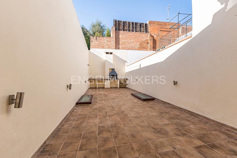 Foto d3e8f29c-ae13-4d1c-9b61-a103ced7dda8. Casa amb calefacció aparcament a Centre Sabadell