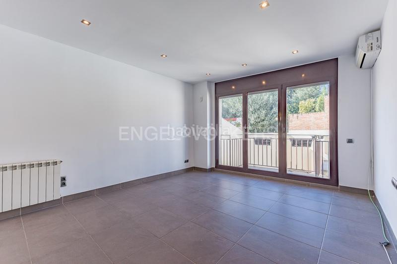 Foto ea60d175-1cd1-4752-8469-9cb672a08e28. Casa amb calefacció aparcament a Centre Sabadell