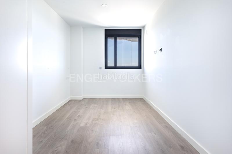 Foto 657172c7-0418-464d-b84c-2e3909c983bb. Alquiler apartamento magnifico piso con vistas al mar, primera linea de la playa en mataro en Mataró