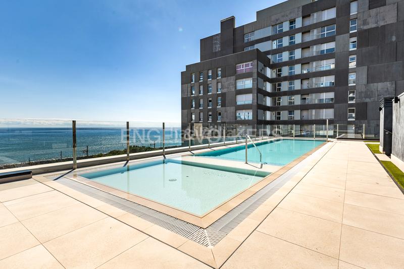 Foto acb30b13-b194-431a-afe2-db9404af9219. Alquiler apartamento magnifico piso con vistas al mar, primera linea de la playa en mataro en Mataró
