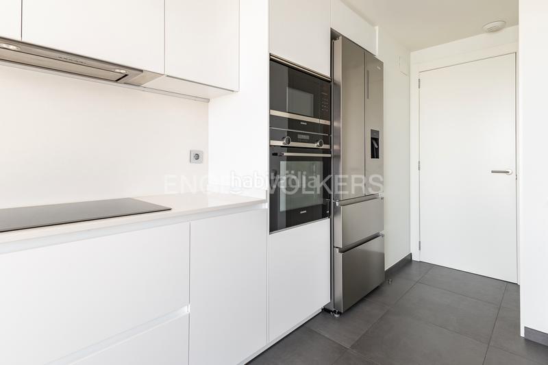 Foto 4d4906cf-efcf-4882-894c-3eb3f061bb91. Lloguer apartament amb calefacció aparcament piscina a Mataró