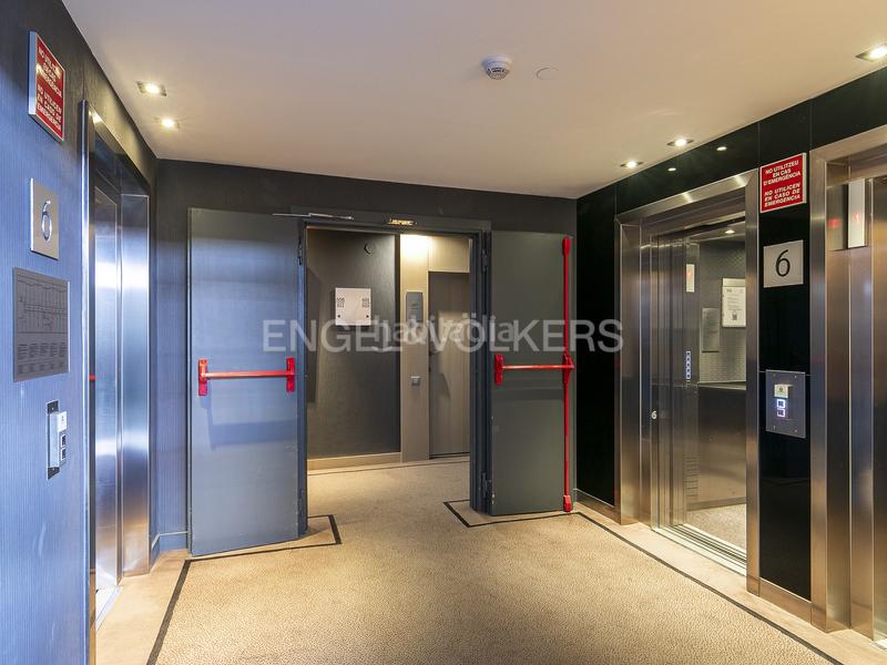 Foto f7472046-c368-4130-a0fe-0f7f7753c371. Alquiler apartamento  amueblado con terraza y parking en Pedralbes en Barcelona