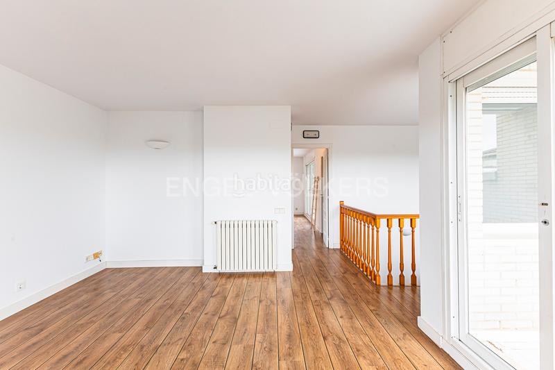 Foto 658a2a98-b210-4c4d-9828-5bd6d1fc94a2. Lloguer casa amb calefacció a Eixample Sant Cugat del Vallès