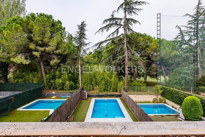 Foto bda203f7-81e2-47f3-a1b8-6acc4f7275c3. Lloguer casa amb calefacció a Eixample Sant Cugat del Vallès