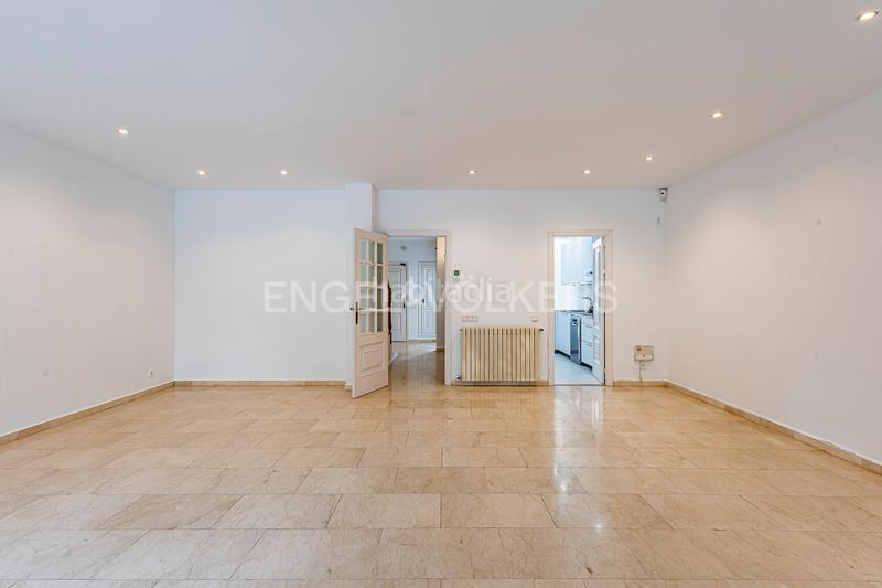 Foto d5e381c3-983a-41ba-9684-767bd3f0dd65. Lloguer casa amb calefacció a Eixample Sant Cugat del Vallès