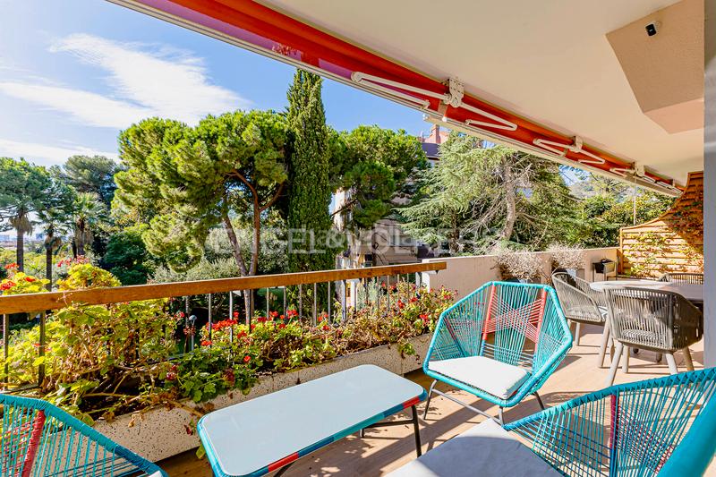 Foto 5318235b-d953-4b45-bd75-57c6727b93e9. Piccolo appartamento con riscaldamento parcheggio piscina in Barcelona