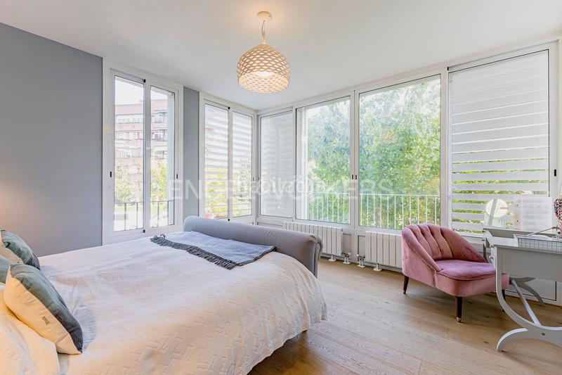 Foto eb633506-1784-4e45-bfb3-f4c02ab97d1d. Piccolo appartamento con riscaldamento parcheggio piscina in Barcelona