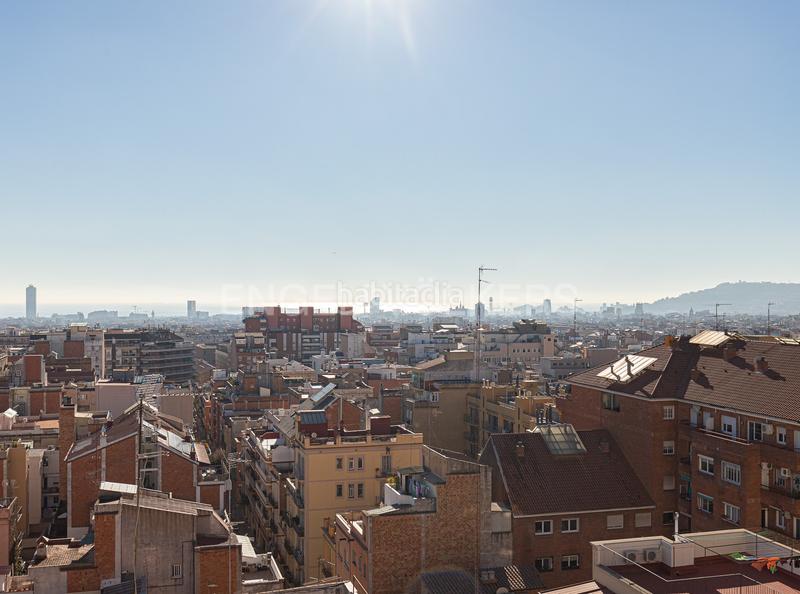 Foto 902a2c28-aedc-452d-a827-64d585e5257f. Alquiler ático  amueblado en pi i margall en Barcelona