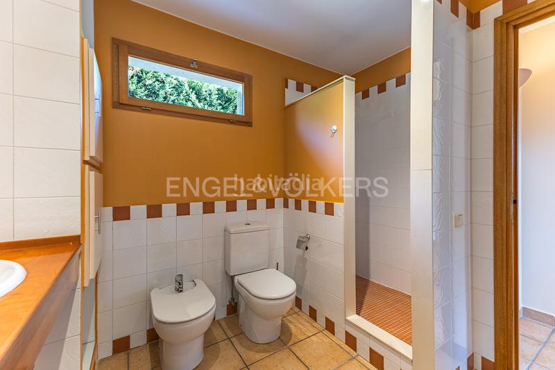 Foto 1bfc3546-e651-44fa-8768-0eb00887700c. Haus mit heizung parking pool in Vallromanes