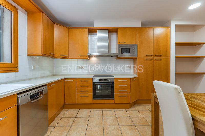 Foto b1722893-b1a4-4423-8dde-29c03ad2b865. Haus mit heizung parking pool in Vallromanes